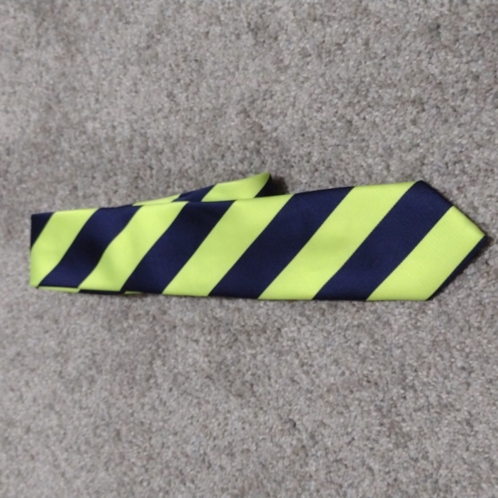 Men's AEO tie